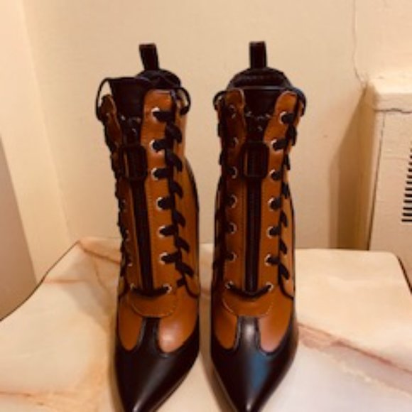 AZALEA WANG Inherit The Crown Lace Up Boots - Picture 8 of 13